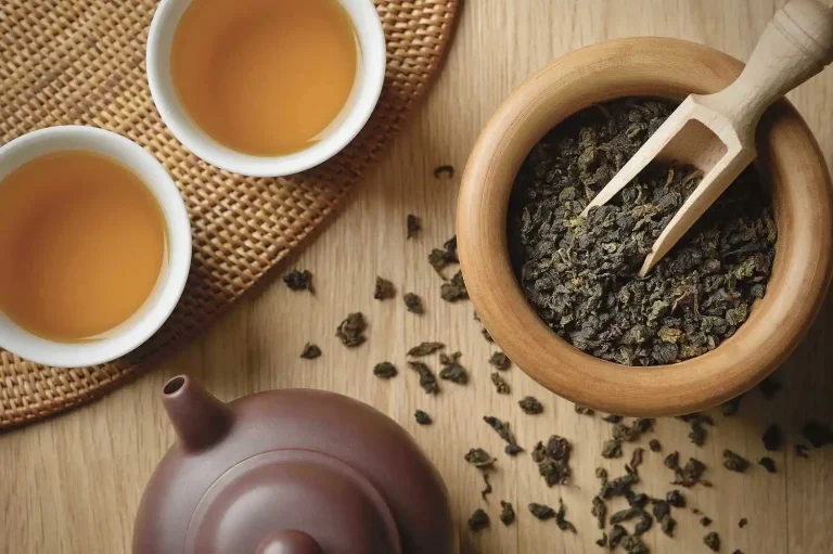 Loose leaf tea illustrating freshness and aroma protection